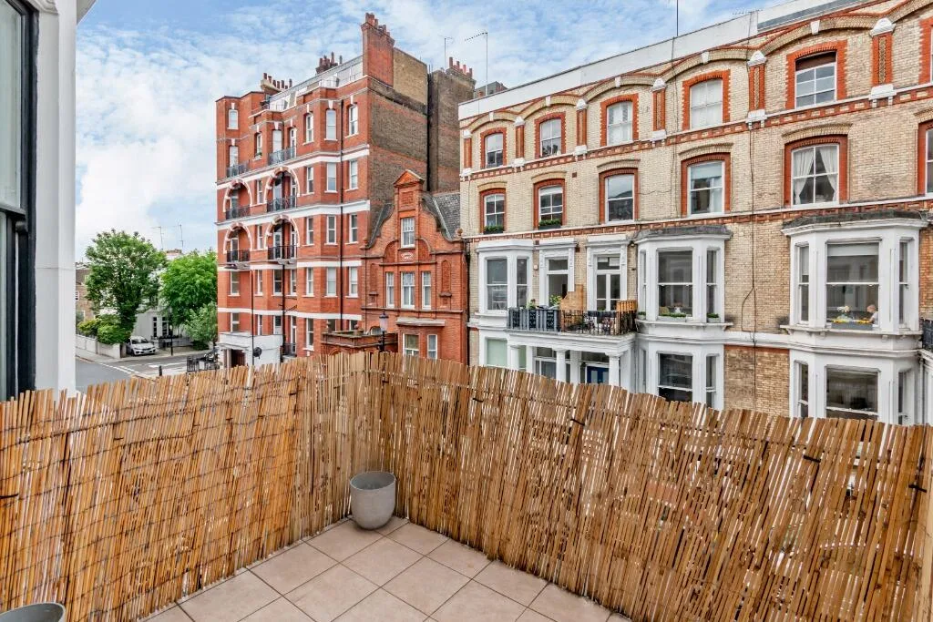 Studio flat for rent