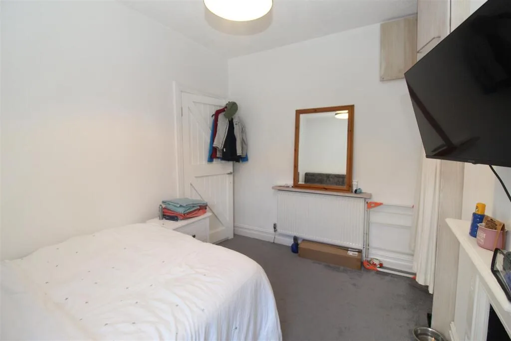 1 bedroom house for rent