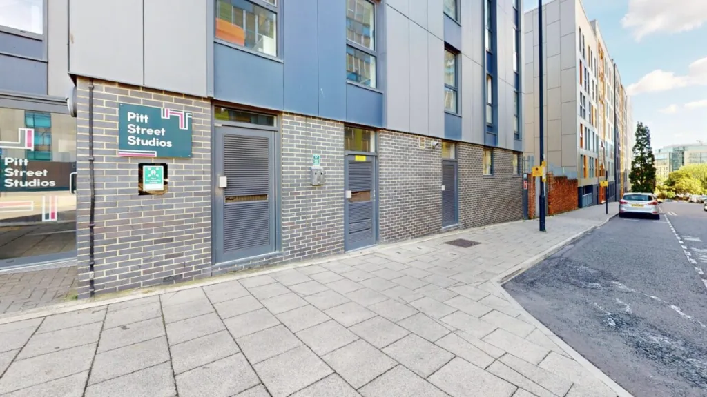 Studio flat for rent