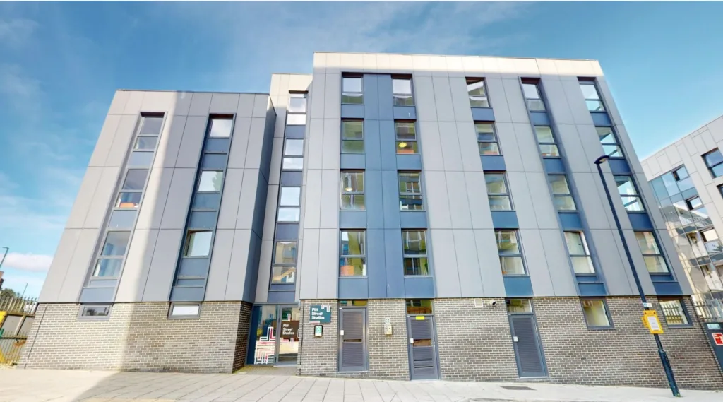 Studio flat for rent