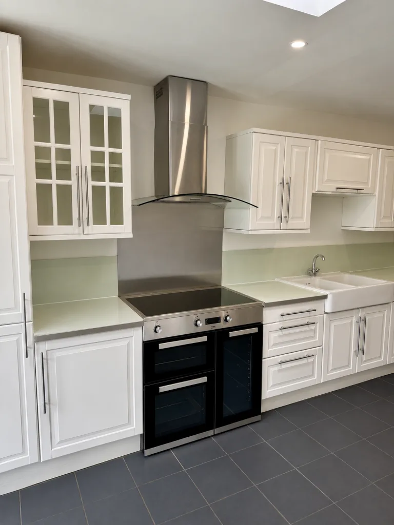 3 bedroom end of terrace house for rent