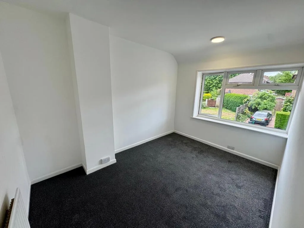 3 bedroom end of terrace house for rent
