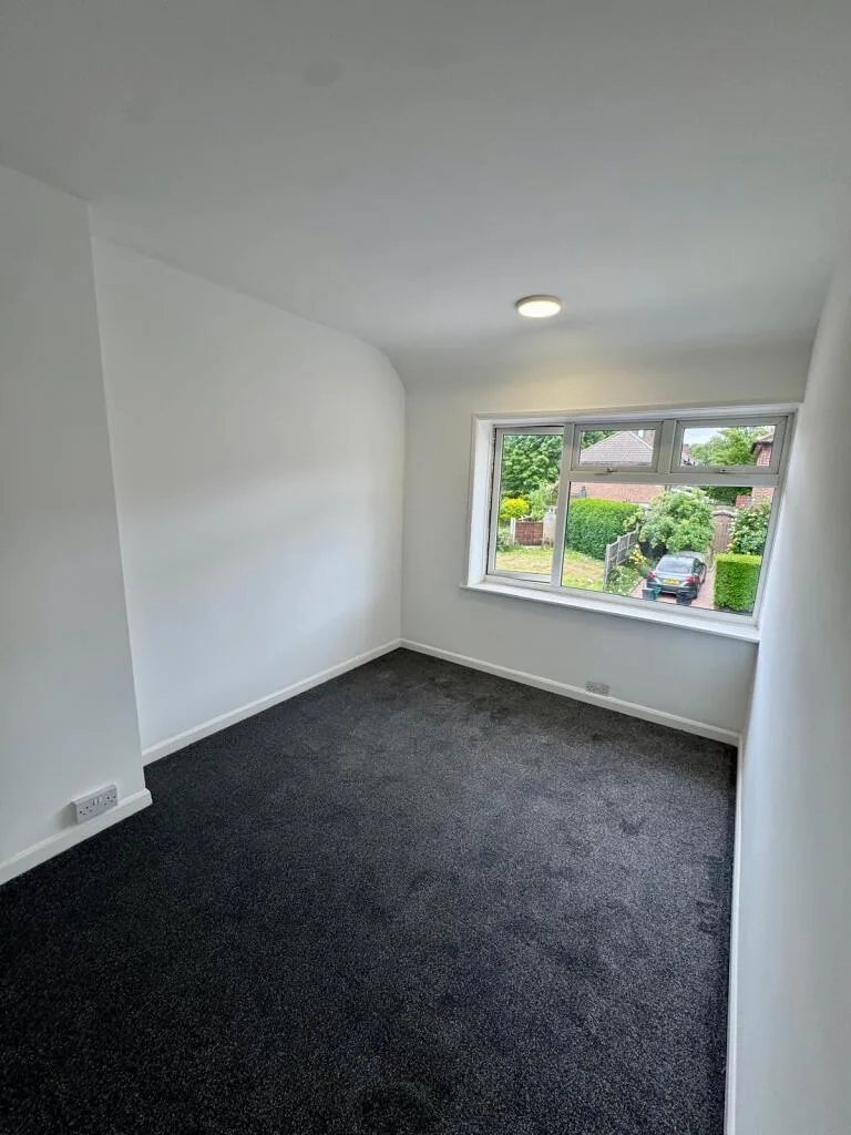 3 bedroom end of terrace house for rent