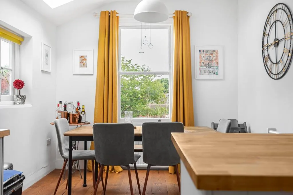 3 bedroom maisonette for rent