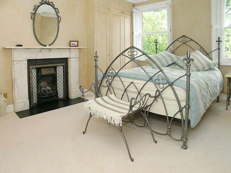 3 bedroom maisonette for rent