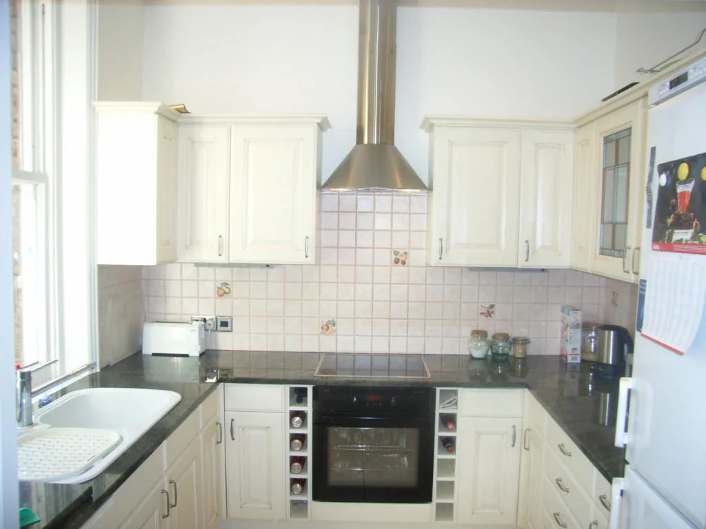 3 bedroom maisonette for rent