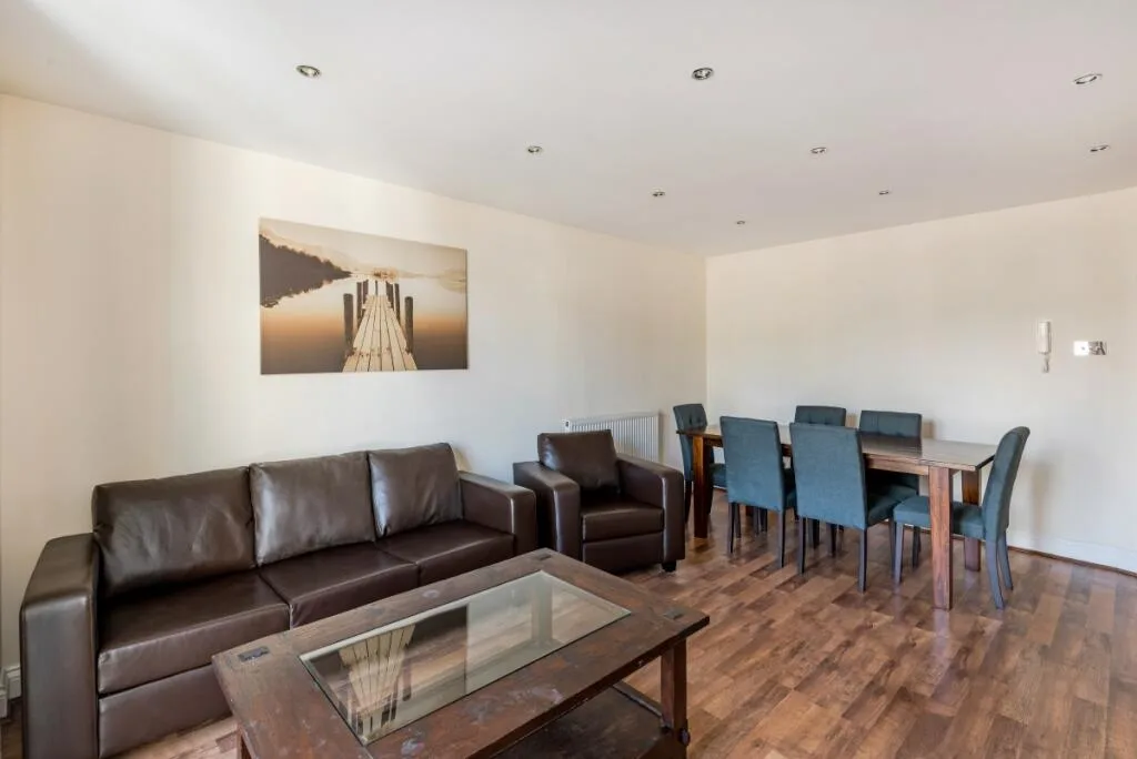 2 bedroom flat for rent