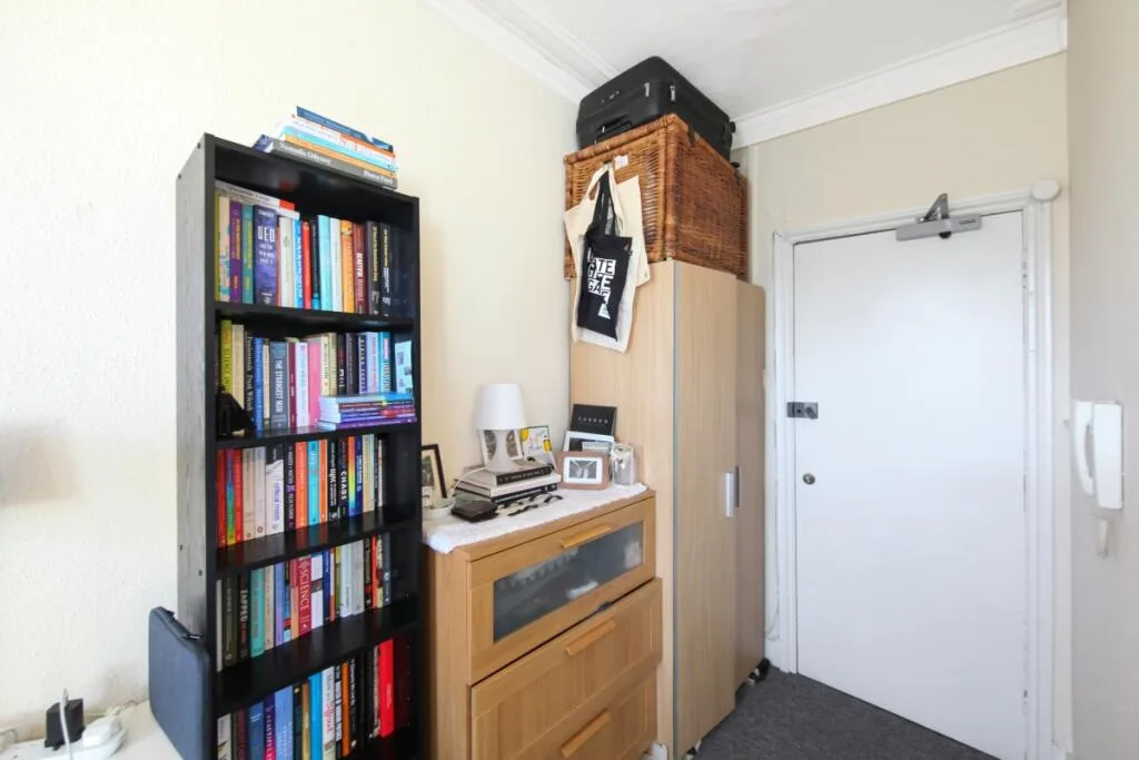 Studio flat for rent