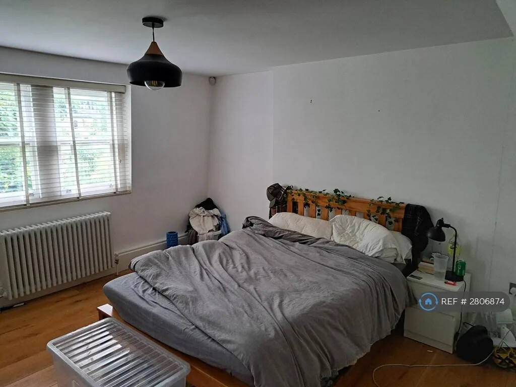 4 bedroom maisonette for rent