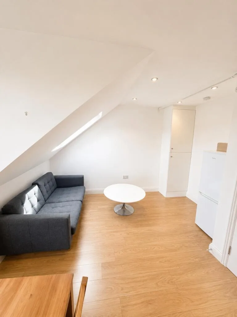 2 bedroom flat for rent