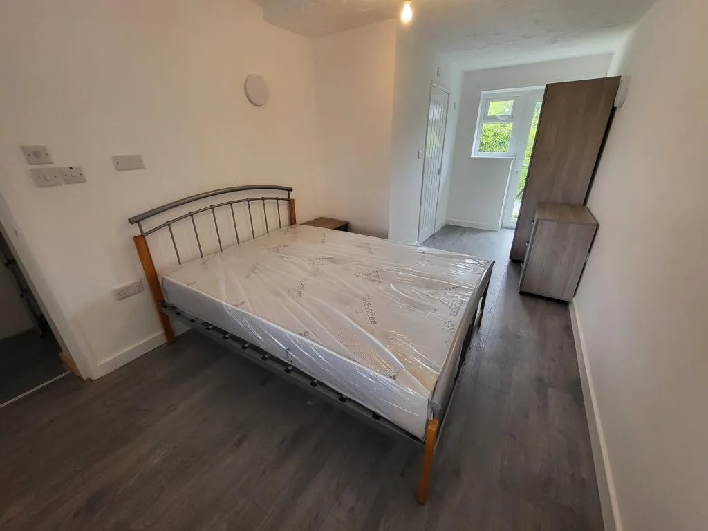 4 bedroom terraced house for rent