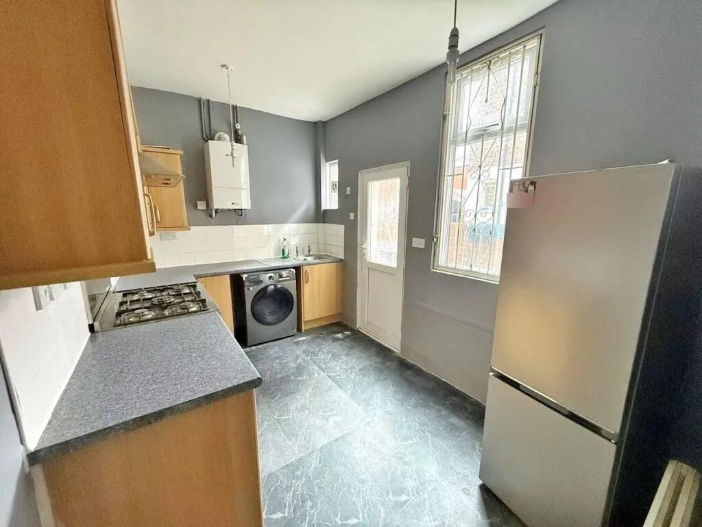 4 bedroom terraced house for rent