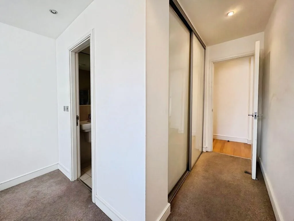 2 bedroom penthouse for rent