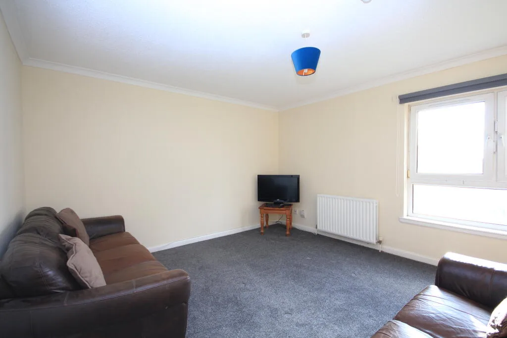 4 bedroom duplex for rent