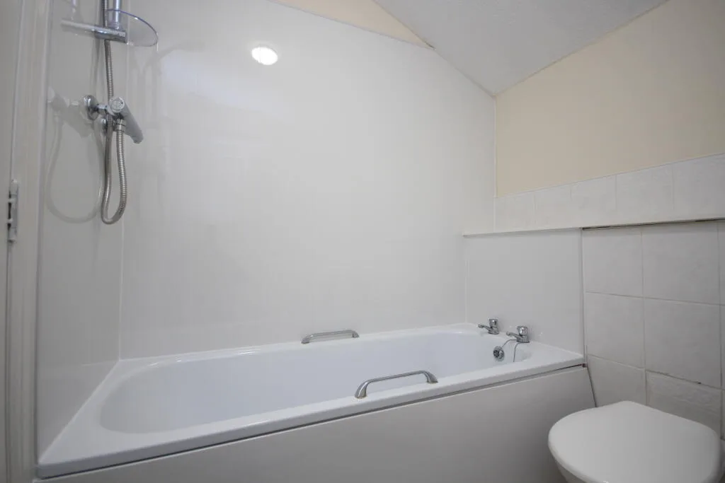 4 bedroom duplex for rent
