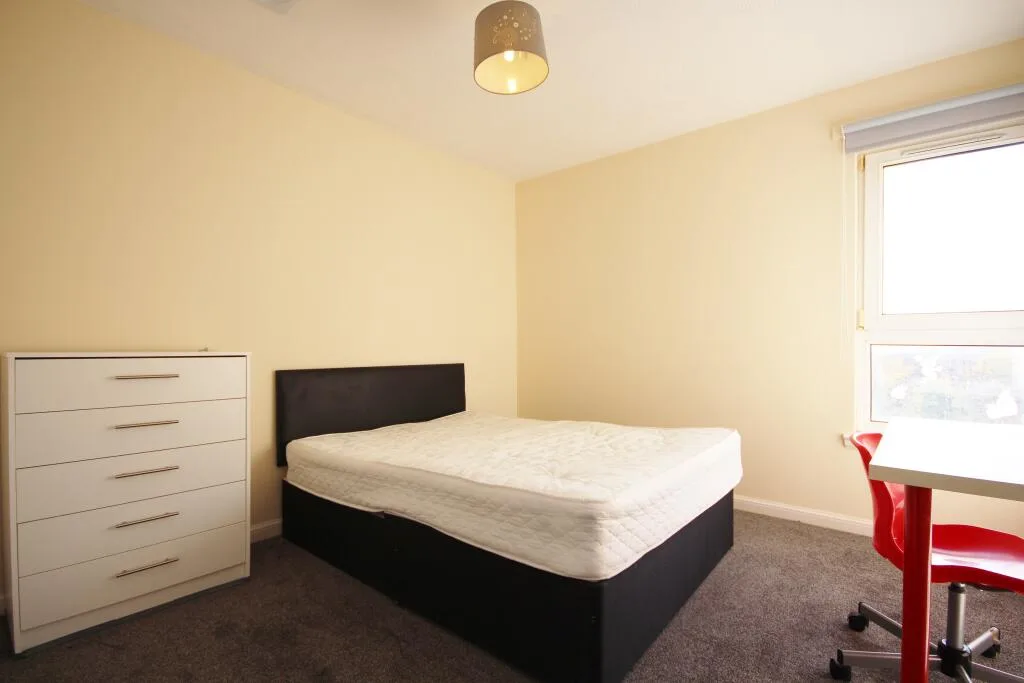 4 bedroom duplex for rent