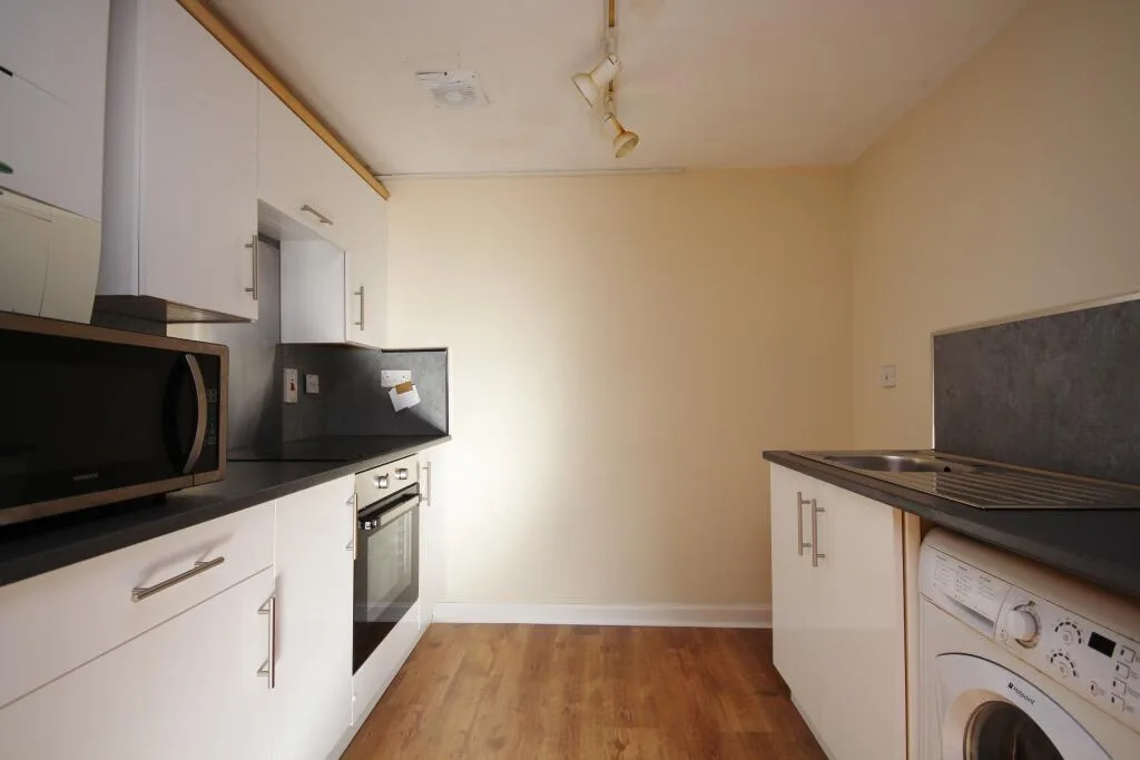 4 bedroom duplex for rent
