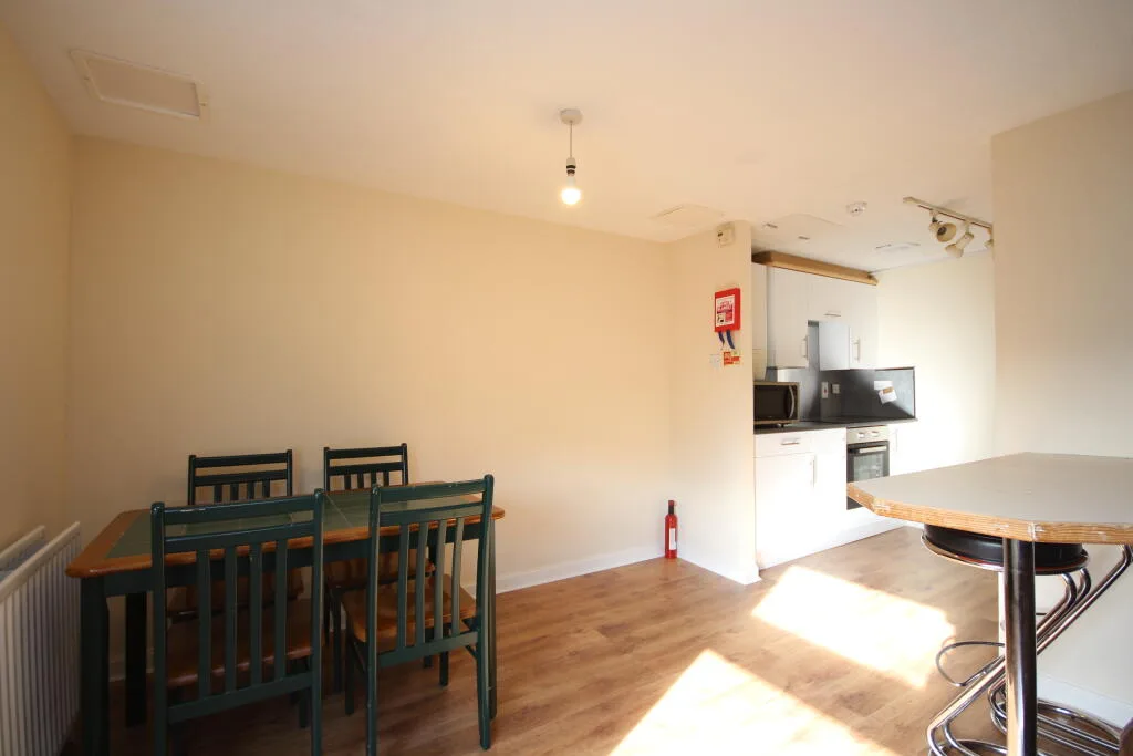 4 bedroom duplex for rent