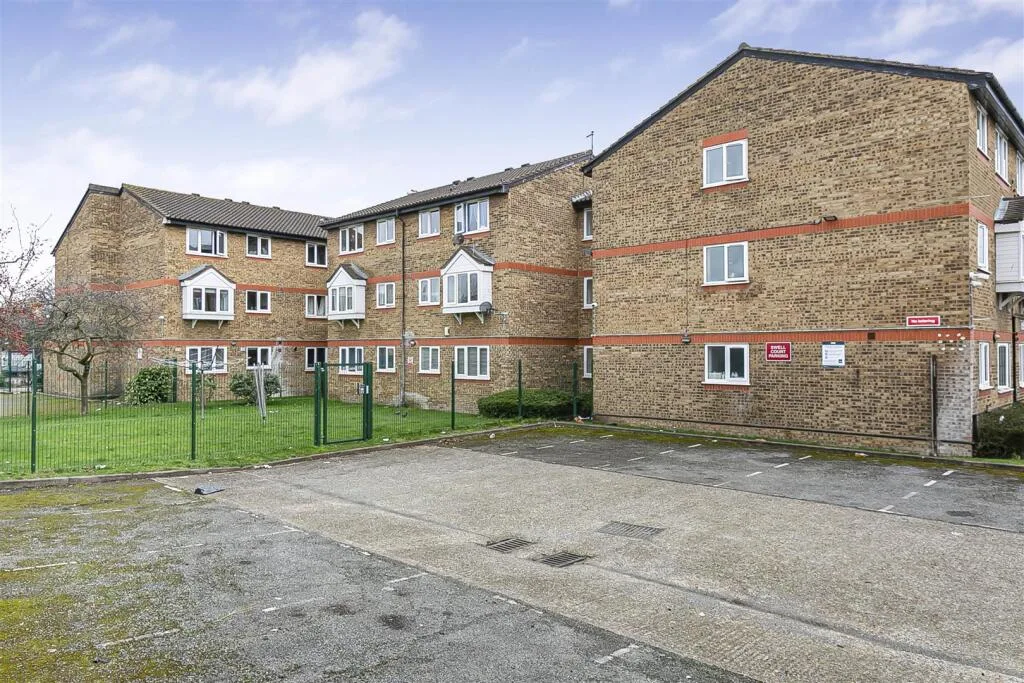 1 bedroom ground floor flat for rent