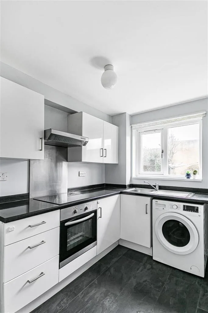 1 bedroom ground floor flat for rent