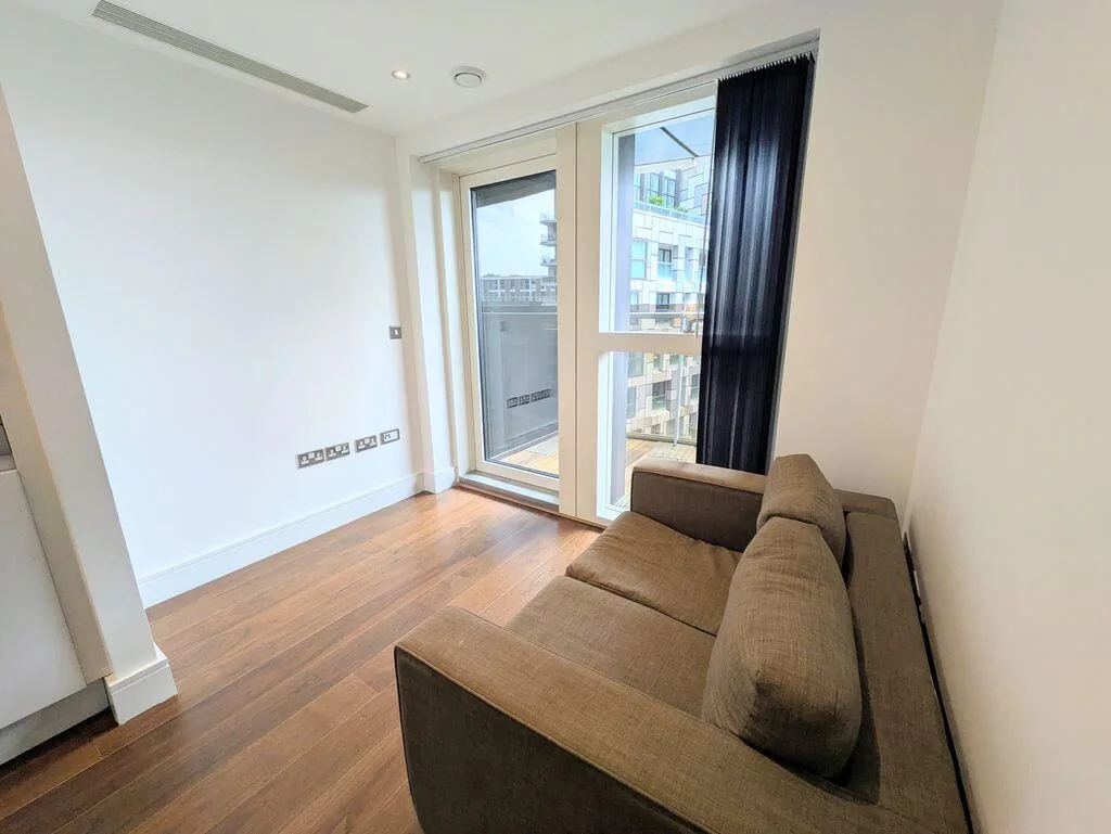 Studio flat for rent