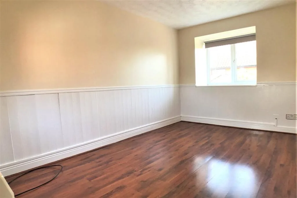 2 bedroom house for rent