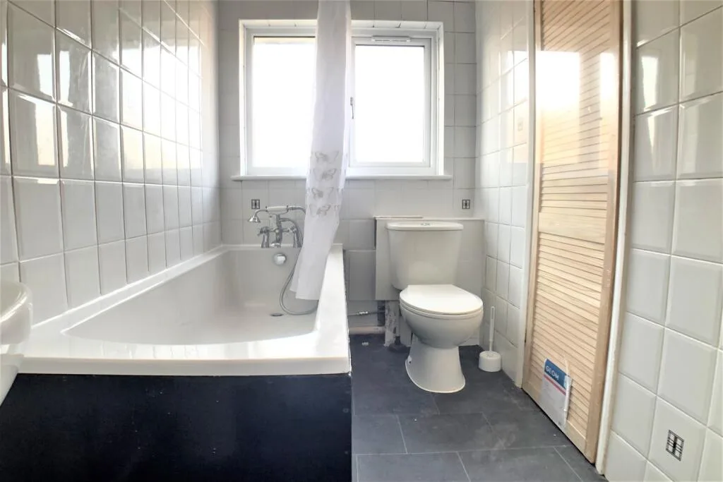 2 bedroom house for rent