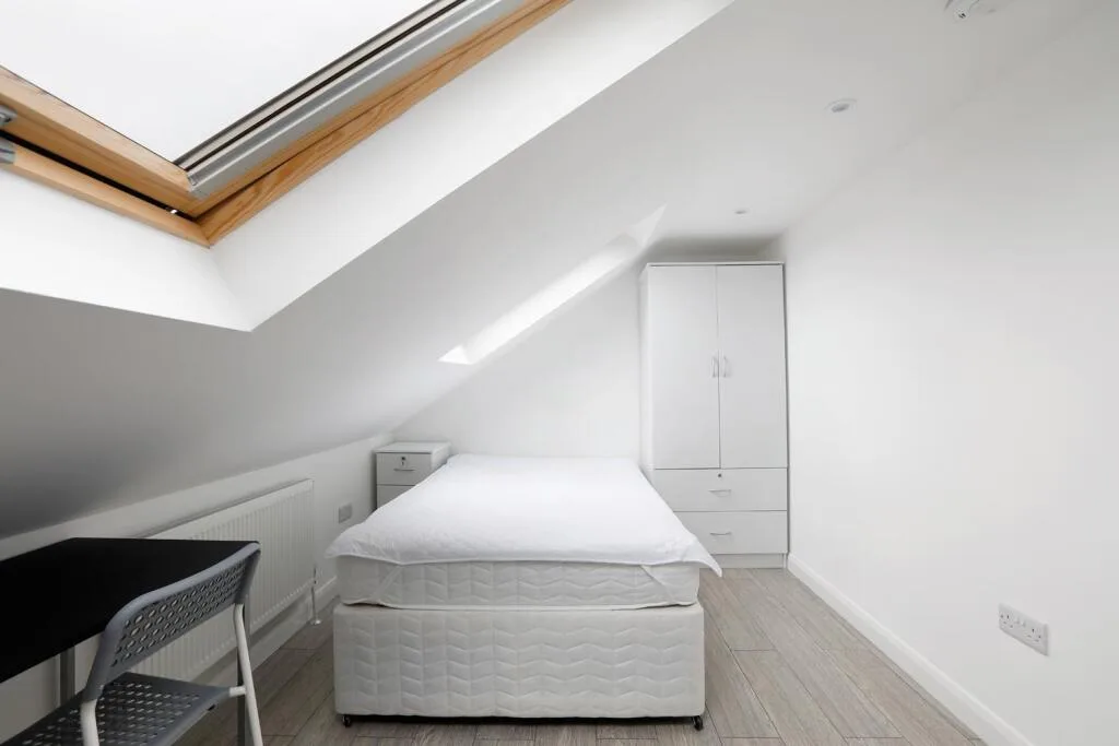 6 bedroom terraced house for rent