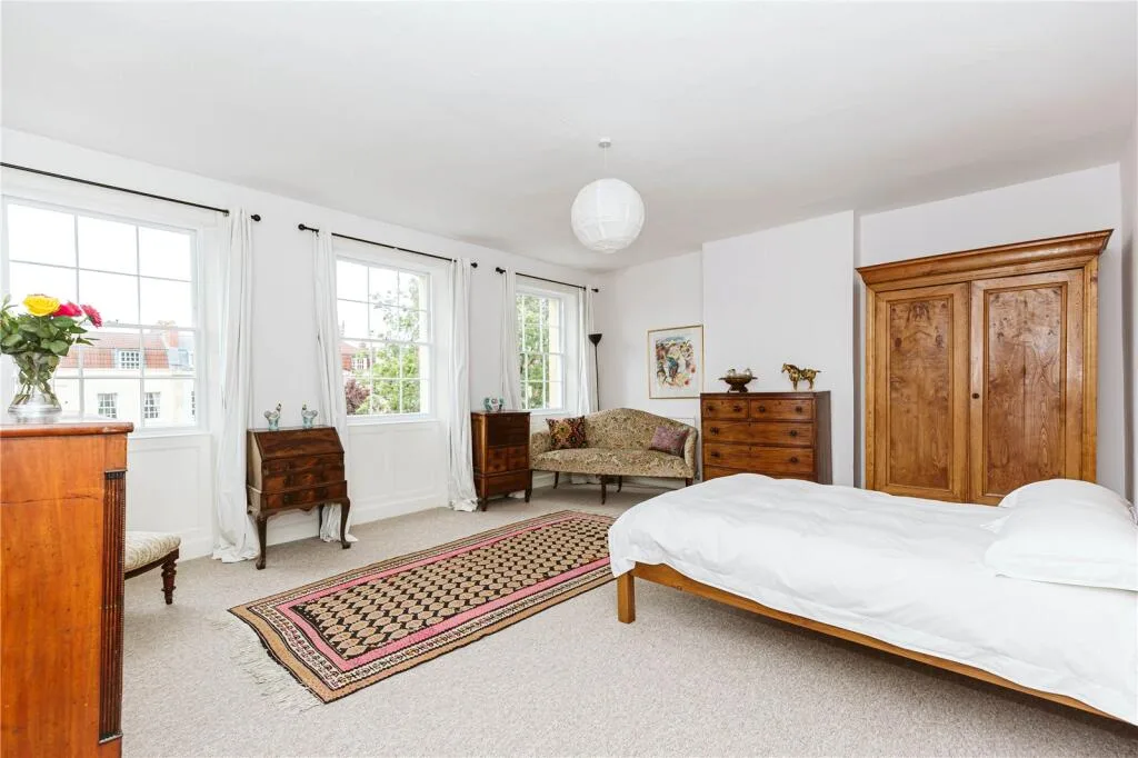 4 bedroom terraced house for rent
