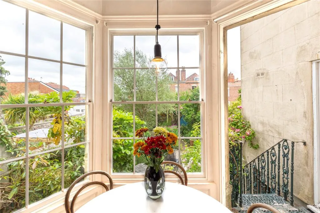 4 bedroom terraced house for rent