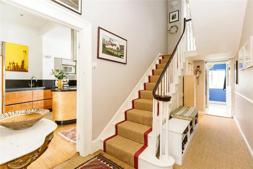 4 bedroom terraced house for rent