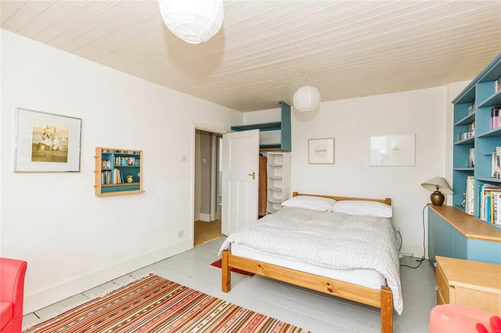 4 bedroom terraced house for rent