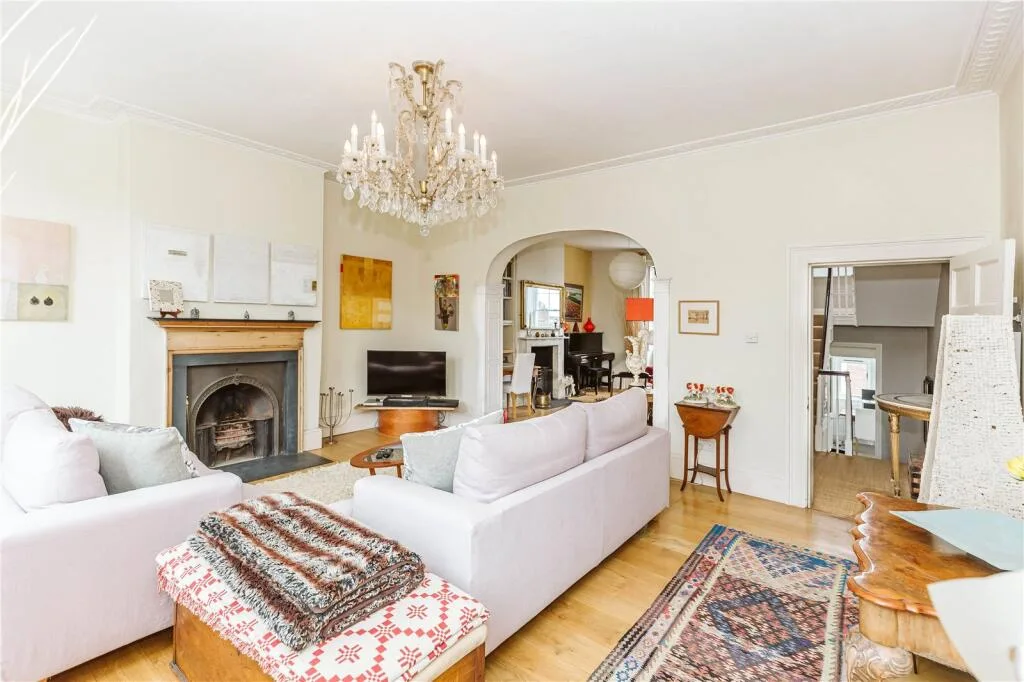 4 bedroom terraced house for rent
