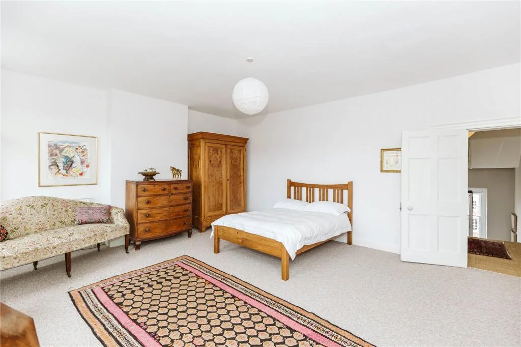 4 bedroom terraced house for rent
