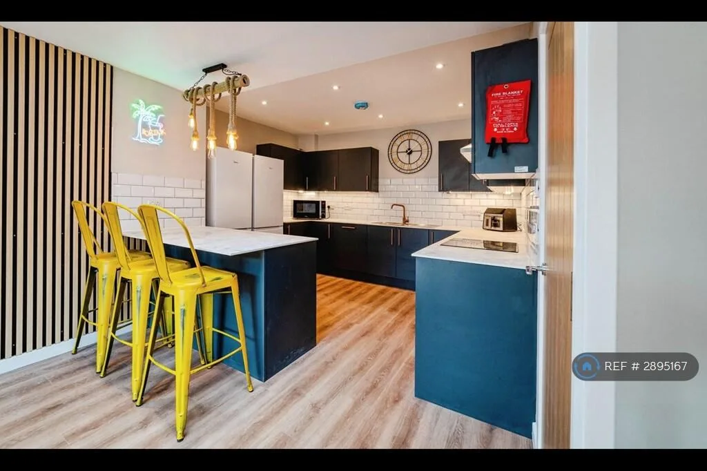 1 bedroom house share for rent