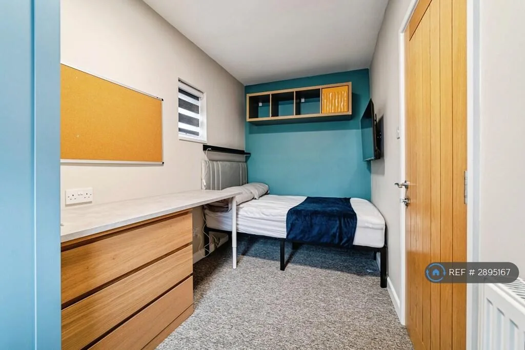 1 bedroom house share for rent