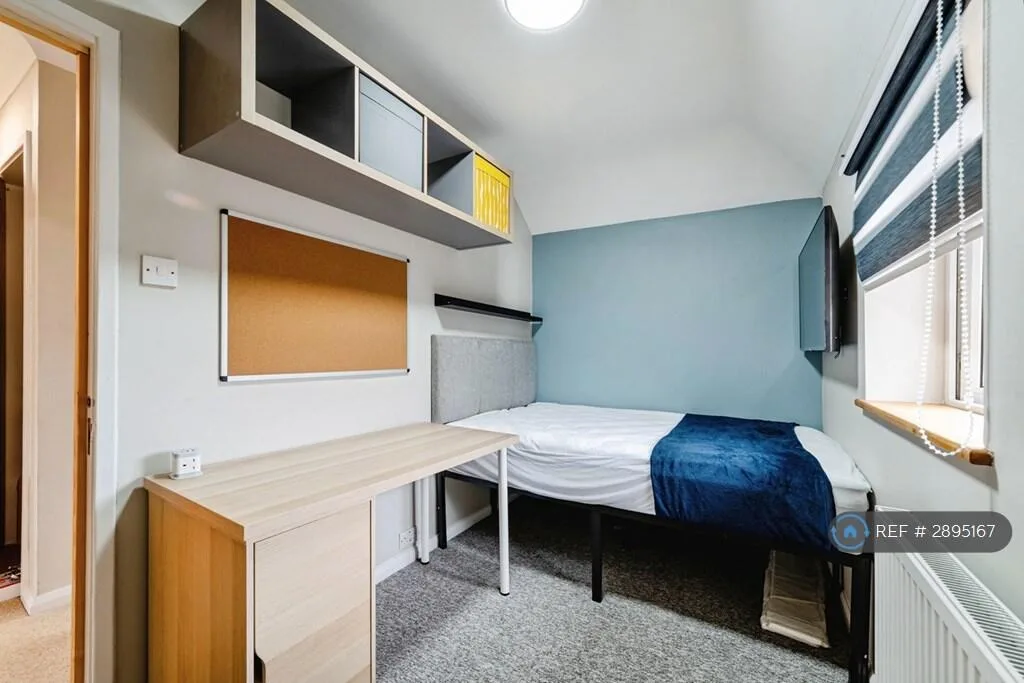 1 bedroom house share for rent