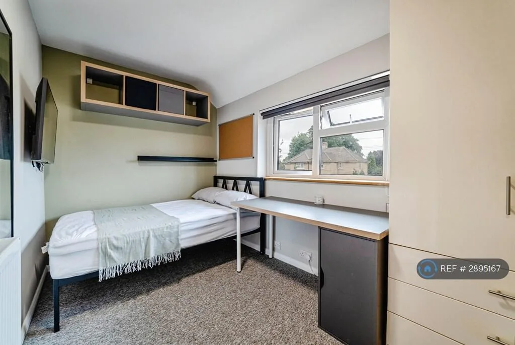 1 bedroom house share for rent