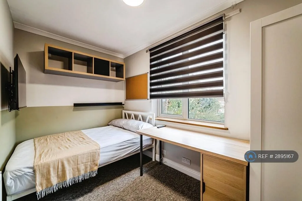 1 bedroom house share for rent