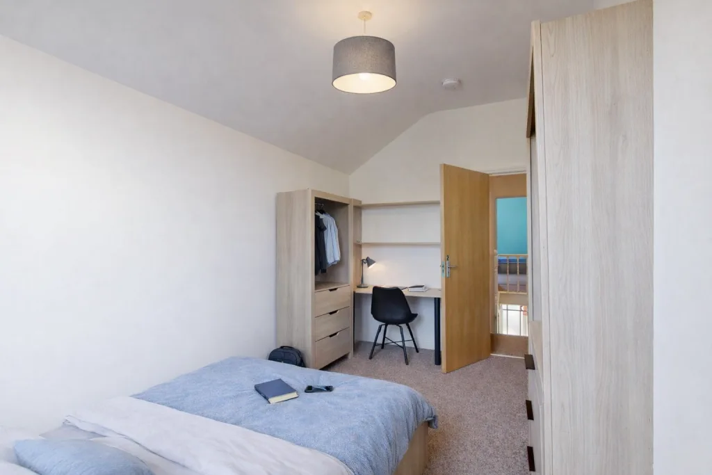 5 bedroom house for rent