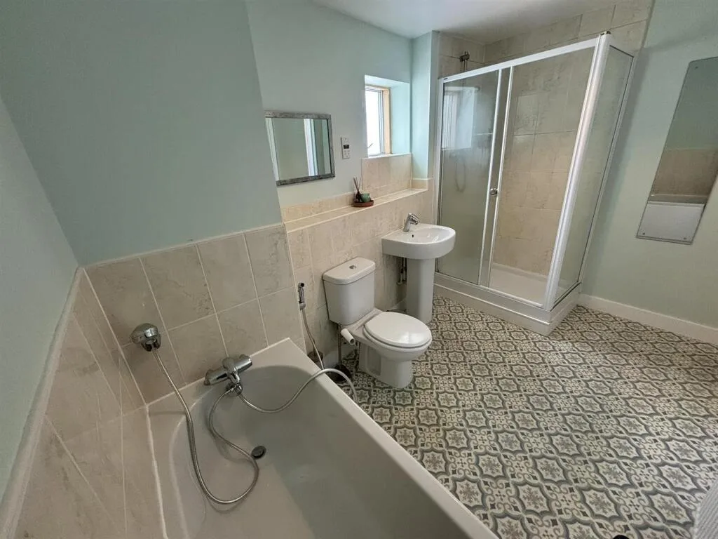 3 bedroom apartment for rent