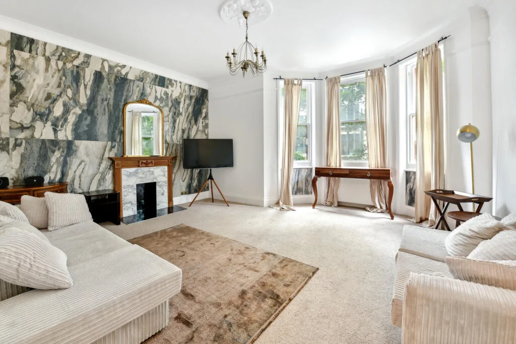 3 bedroom flat for rent