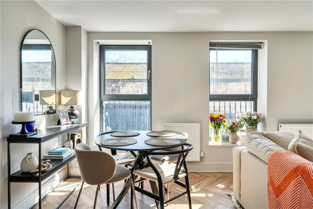2 bedroom house for rent