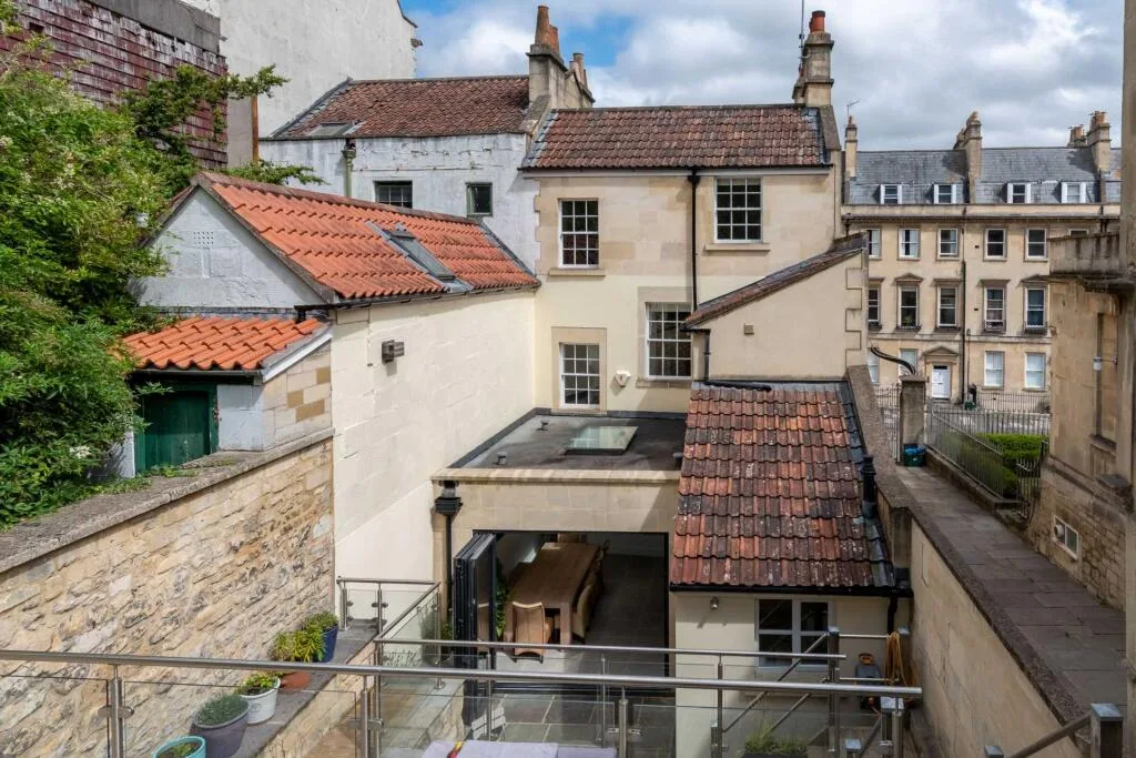 4 bedroom apartment for rent