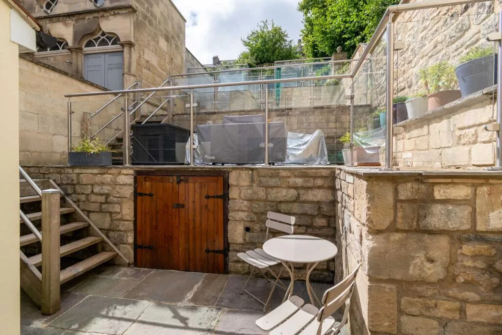 4 bedroom apartment for rent