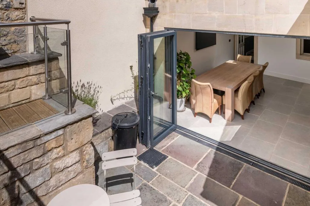4 bedroom apartment for rent