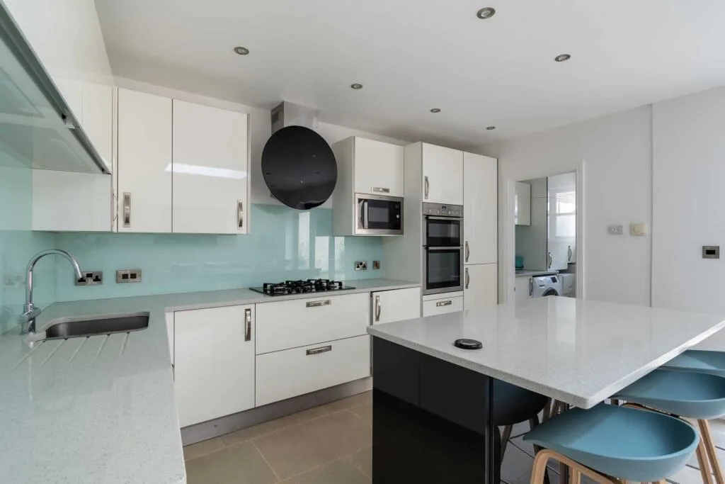 4 bedroom apartment for rent