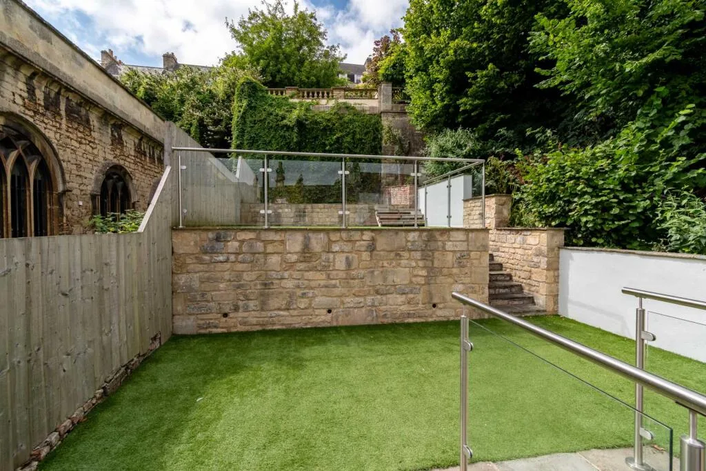 4 bedroom apartment for rent