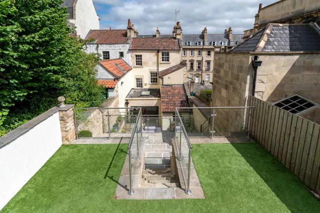 4 bedroom apartment for rent
