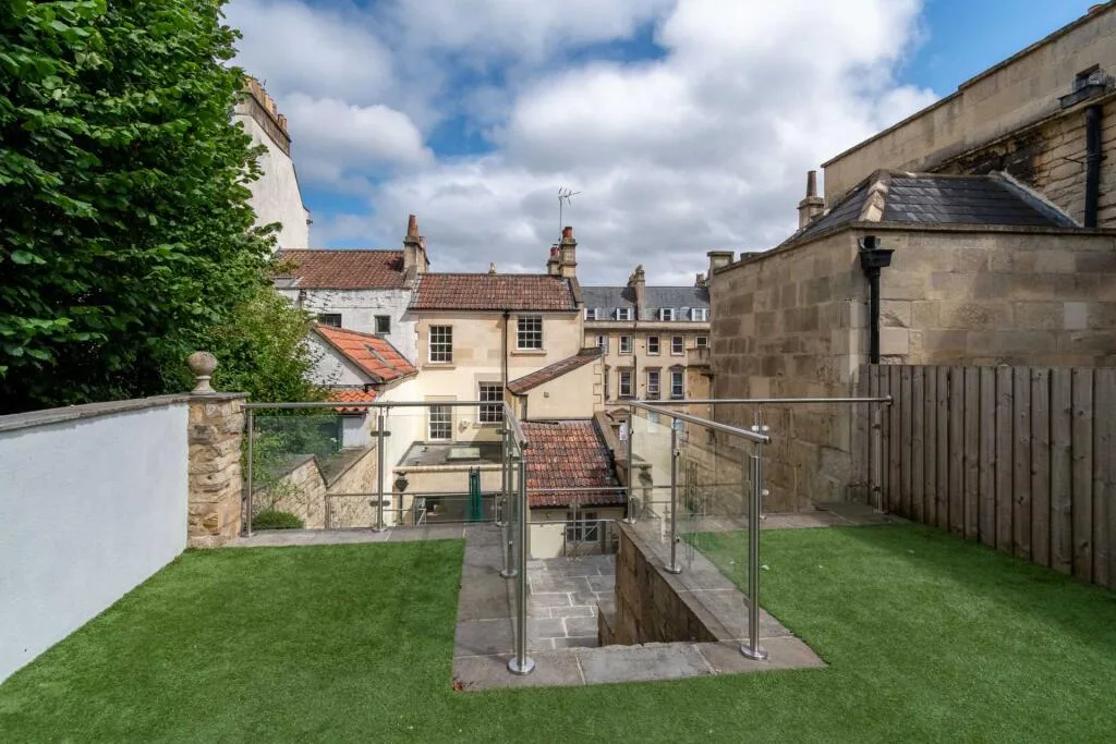 4 bedroom apartment for rent